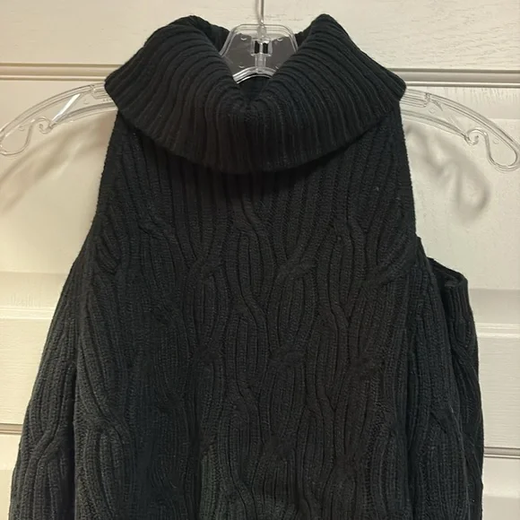 Evereve Open Shoulder Turtleneck Sweater - Picture 2 of 8